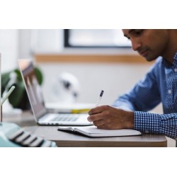 Paraná tem mais de 3,4 mil oportunidades de estágio para estudantes